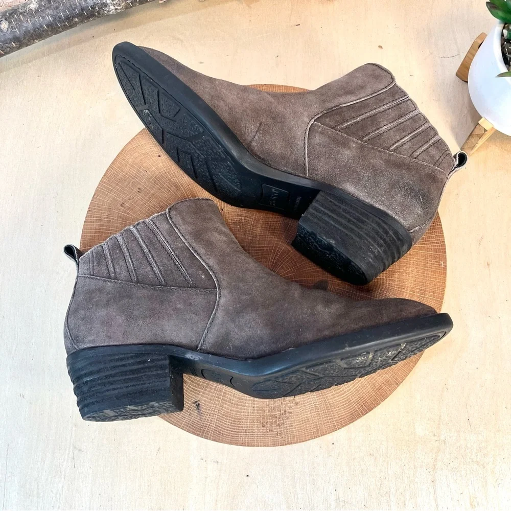 Born | Bebe Distressed Suede Ankle Boots Size 8.5 in Grey
